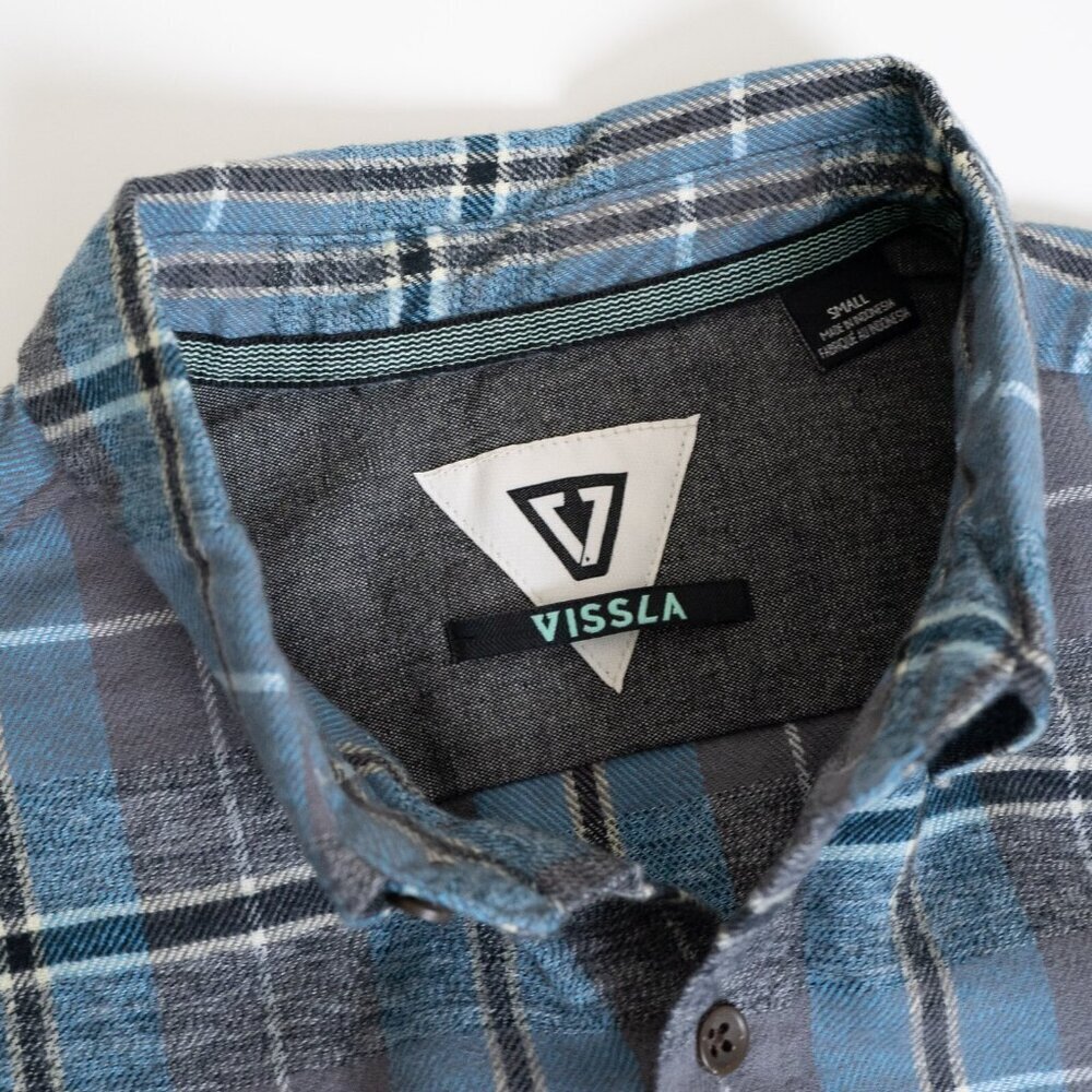 Vissla Flannel Shirt Button Up Long Sleeve Blue Gray Plaid Central Coast Small - Picture 5 of 14
